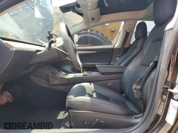 2021 Tesla Model 3 Long Range z VIN 5YJ3E1EB3MF096504, wystawiony jako Copart lot #57919615 z przebiegiem 142 854 mil mil oraz Czysty tytuł • Clean title. Historia ofert i sprzedaży dostępna na DreamBid. Obrazek 7.