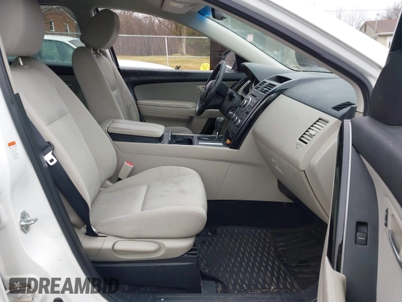 2011 Mazda CX-9 Sport with VIN JM3TB3BV9B0304410, listed as a IAAI auction lot 41511952 with 136,769 mi miles and . Bid and sale history available at DreamBid. Image 5.