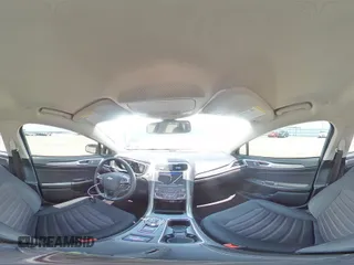 2020 Ford Fusion SE z VIN 3FA6P0LUXLR254247, wystawiony jako Copart lot #60658095 z przebiegiem 76 413 mil mil oraz Szkoda całkowita • Salvage title. Historia ofert i sprzedaży dostępna na DreamBid. Obrazek 15.