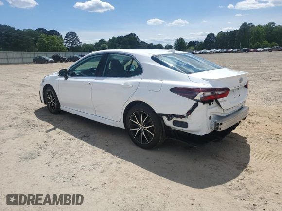 2022 Toyota Camry SE with VIN 4T1G11AK3NU682174, listed as a Copart auction lot 55779425 with 105,630 mi miles and Clean Title. Bid and sale history available at DreamBid. Image 2.