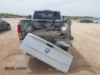 2015 Ram 2500 Tradesman с VIN 3C6UR5CL6FG513999, выставлен на аукционе IAAI как лот 42259171 с пробегом 265 657 миль миль и . История ставок и продаж доступна на DreamBid. Изображение 16.