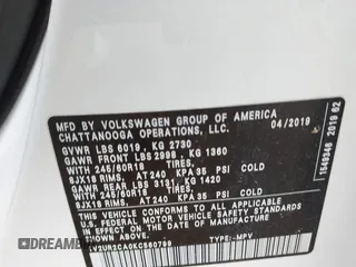 2019 Volkswagen Atlas SE with VIN 1V2UR2CA0KC560799, listed as a IAAI auction lot 42318671 with 95,804 mi miles and . Bid and sale history available at DreamBid. Image 9.