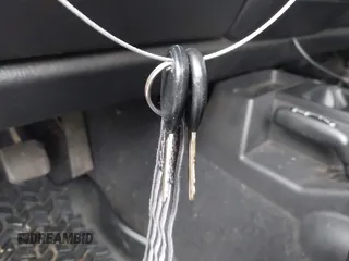 2006 Jeep Wrangler Rubicon z VIN 1J4FA69S76P749712, wystawiony jako IAAI lot #42240375 z przebiegiem 75 405 mil mil oraz . Historia ofert i sprzedaży dostępna na DreamBid. Obrazek 11.