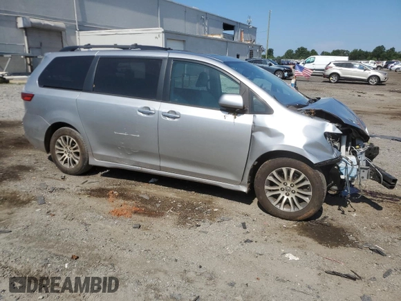 2018 Toyota Sienna XLE Auto Access Seat with VIN 5TDYZ3DC3JS918449, listed as a Copart auction lot 65250505 with 188,465 mi miles and Salvage title. Bid and sale history available at DreamBid. Image 4.