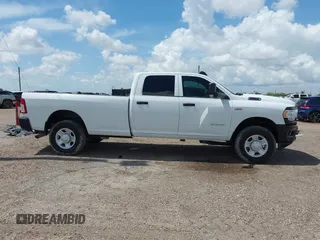 2022 Ram 2500 Tradesman with VIN 3C6UR5HJ4NG345415, listed as a IAAI auction lot 42565756 with 131,495 mi miles and . Bid and sale history available at DreamBid. Image 13.
