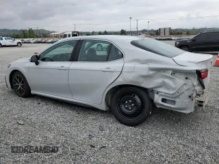 2022 Toyota Camry SE with VIN 4T1G11AK0NU002196, listed as a Copart auction lot 52739605 with 47,586 mi miles and Salvage Title. Bid and sale history available at DreamBid. Image 2.