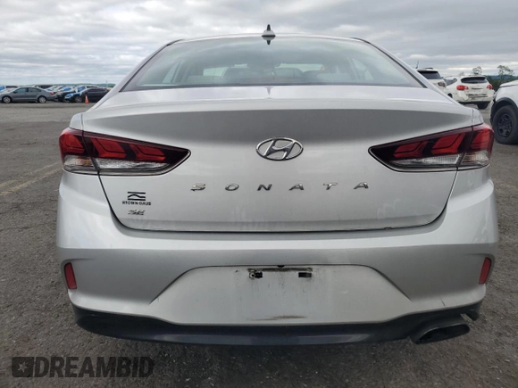 2018 Hyundai Sonata SE z VIN 5NPE24AF7JH709989, wystawiony jako Copart lot #57384625 z przebiegiem 91 236 mil mil oraz Szkoda całkowita • Salvage title. Historia ofert i sprzedaży dostępna na DreamBid. Obrazek 6.