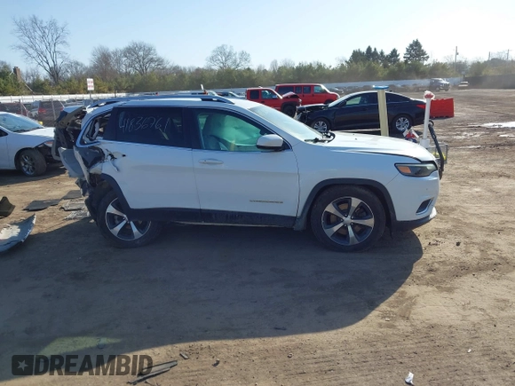 2019 Jeep Cherokee Limited with VIN 1C4PJLDB4KD172228, listed as a IAAI auction lot 41836761 with 153,382 mi miles. Bid and sale history available at carsss.com. Image 14.