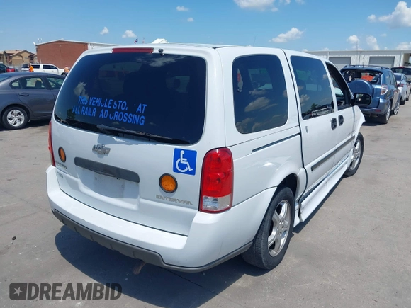 2008 Chevrolet Uplander LS Fleet z VIN 1GBDV13W48D100037, wystawiony jako IAAI lot #42096303 z przebiegiem 176 590 mil mil oraz . Historia ofert i sprzedaży dostępna na DreamBid. Obrazek 4.
