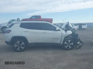 2018 Jeep Compass Latitude z VIN 3C4NJCBBXJT123876, wystawiony jako IAAI lot #41706267 z przebiegiem 69 981 mil mil oraz . Historia ofert i sprzedaży dostępna na DreamBid. Obrazek 13.