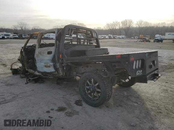 2002 Chevrolet Silverado 1500HD LT z VIN 1GCGK13U02F246396, wystawiony jako Copart lot #85023234 z przebiegiem Nie podano mil oraz Szkoda całkowita • Salvage title. Historia ofert i sprzedaży dostępna na DreamBid. Obrazek 2.