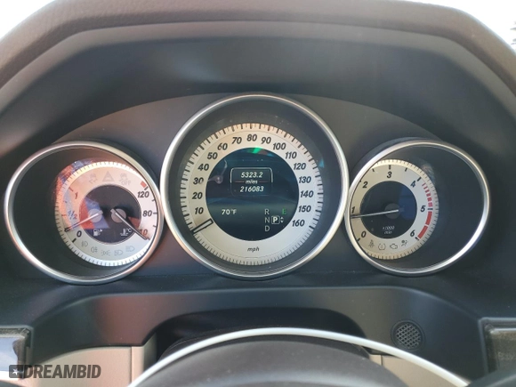 2015 Mercedes-Benz E-Class E 250 BlueTEC Luxury with VIN WDDHF0EB2FB096194, listed as a Copart auction lot 43168715 with 216,083 mi miles and Salvage Title. Bid and sale history available at carsss.com. Image 9.