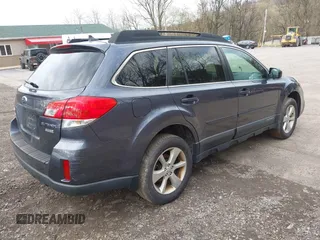 2014 Subaru Outback 2.5i Premium with VIN 4S4BRBCC8E3210007, listed as a IAAI auction lot 42035346 with 157,700 mi miles. Bid and sale history available at carsss.com. Image 4.