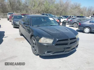2014 Dodge Charger RT z VIN 2C3CDXCT3EH252316, wystawiony jako IAAI lot #41773029 z przebiegiem 271 057 mil mil oraz . Historia ofert i sprzedaży dostępna na DreamBid. Obrazek 1.