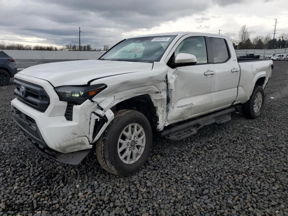 2024 Toyota Tacoma 4WD SR5 with VIN 3TMLB5JNXRM026825, listed as a Copart auction lot 45695415 with 3,828 mi miles and Salvage Title. Bid and sale history available at carsss.com. Image 1.