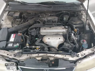 1997 Honda Accord Value with VIN 1HGCD568XVA184006, listed as a IAAI auction lot 41818518 with 276,230 mi miles and . Bid and sale history available at carsss.com. Image 10.
