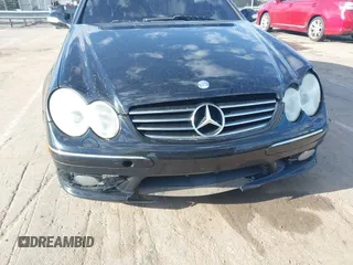 2004 Mercedes-Benz CLK-Class 5.0L with VIN WDBTJ75J14F095156, listed as a IAAI auction lot 41815605 with 176,902 mi miles. Bid and sale history available at carsss.com. Image 6.
