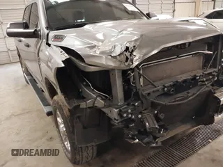 2022 Ram 2500 Big Horn with VIN 3C6UR5DL6NG404729, listed as a IAAI auction lot 41454034 with 44,212 mi miles. Bid and sale history available at carsss.com. Image 18.