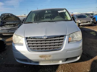 2008 Chrysler Town & Country LX with VIN 2A8HR44H48R781843, listed as a Copart auction lot 83769824 with 215,635 mi miles and Clean Title. Bid and sale history available at carsss.com. Image 5.