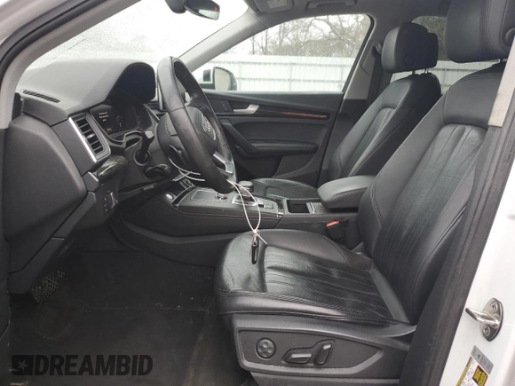 2020 Audi Q5 Premium Plus with VIN WA1BNAFYXL2013483, listed as a Copart auction lot 44373235 with 132,992 mi miles and Salvage Title. Bid and sale history available at carsss.com. Image 7.