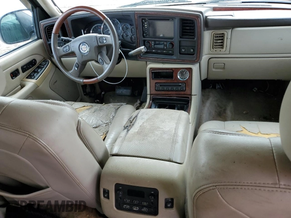 2005 Cadillac Escalade ESV z VIN 3GYFK66N95G204884, wystawiony jako Copart lot #46892595 z przebiegiem Nie podano mil oraz Szkody całkowita. Historia ofert i sprzedaży dostępna na DreamBid. Obrazek 8.