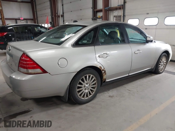 2007 Mercury Montego Premier z VIN 1MEHM42167G600638, wystawiony jako IAAI lot #41821953 z przebiegiem Nie podano mil oraz . Historia ofert i sprzedaży dostępna na DreamBid. Obrazek 4.