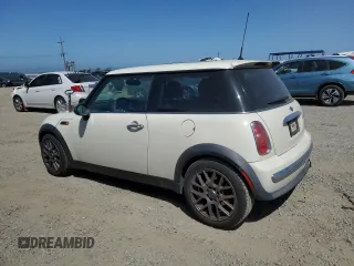 2003 MINI Hardtop с VIN WMWRC33453TJ52080, выставлен на аукционе Copart как лот 53992385 с пробегом 60 622 миль миль и Чистый • Clean title. История ставок и продаж доступна на DreamBid. Изображение 2.