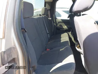 2007 Chevrolet Silverado 1500 LT w/2LT with VIN 2GCEC19J871599355, listed as a IAAI auction lot 41992581 with 261,925 mi miles. Bid and sale history available at carsss.com. Image 8.