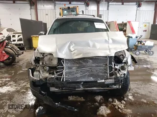 2002 Ford Escape XLT Choice с VIN 1FMYU041X2KD64911, выставлен на аукционе IAAI как лот 41590864 с пробегом 109 968 миль миль и . История ставок и продаж доступна на DreamBid. Изображение 12.