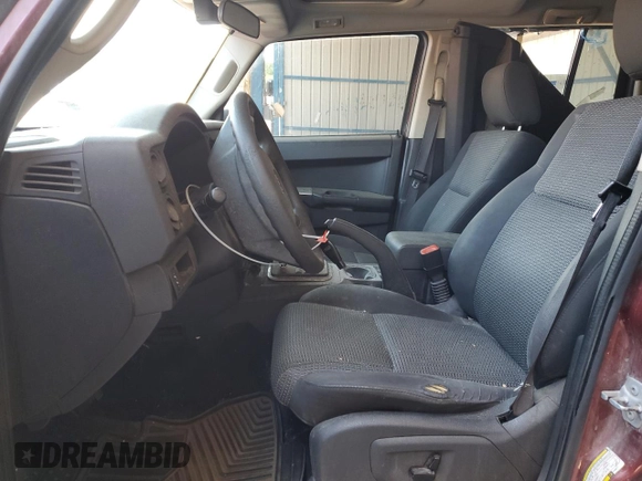 2008 Jeep Commander Sport with VIN 1J8HG48K68C149401, listed as a Copart auction lot 63091615 with 230,959 mi miles and Clean title. Bid and sale history available at DreamBid. Image 7.