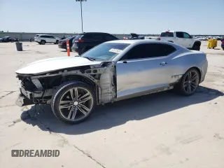 2017 Chevrolet Camaro 1LT z VIN 1G1FB1RX2H0183027, wystawiony jako Copart lot #52551565 z przebiegiem 78 477 mil mil oraz Szkoda całkowita • Salvage title. Historia ofert i sprzedaży dostępna na DreamBid. Obrazek 1.