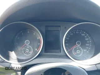 2012 Volkswagen GTI PZEV с VIN WVWED7AJ0CW257431, выставлен на аукционе IAAI как лот 42280220 с пробегом Не указан миль и . История ставок и продаж доступна на DreamBid. Изображение 7.