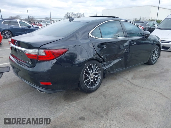 2018 Lexus ES with VIN 58ABK1GG0JU088946, listed as a IAAI auction lot 41720270 with 154,064 mi miles. Bid and sale history available at carsss.com. Image 4.