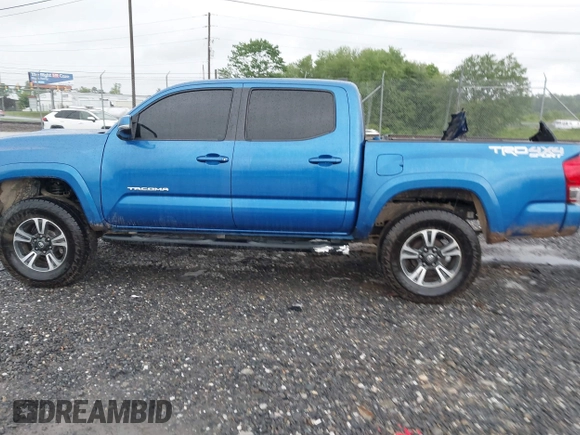 2017 Toyota Tacoma SR5 z VIN 3TMCZ5AN3HM059269, wystawiony jako IAAI lot #42231882 z przebiegiem 127 092 mil mil oraz . Historia ofert i sprzedaży dostępna na DreamBid. Obrazek 14.