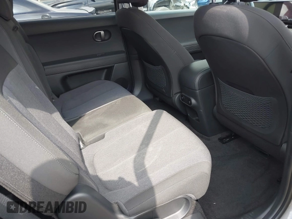 2025 Hyundai Ioniq 5 z VIN 7YAKM4DA8SY002745, wystawiony jako IAAI lot #42135641 z przebiegiem 686 mil mil oraz . Historia ofert i sprzedaży dostępna na DreamBid. Obrazek 8.