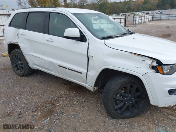 2021 Jeep Grand Cherokee Laredo X with VIN 1C4RJEAG7MC813353, listed as a IAAI auction lot 38105159 with 81,621 mi miles. Bid and sale history available at carsss.com. Image 12.