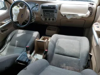 2002 Ford Explorer Sport Trac Value with VIN 1FMZU67E72UC81009, listed as a Copart auction lot 54929835 with 130,862 mi miles and Salvage title. Bid and sale history available at DreamBid. Image 8.