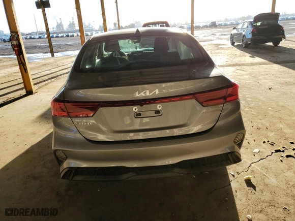 2024 Kia Forte LXS with VIN 3KPF24AD2RE723639, listed as a Copart auction lot 49383755 with 39,043 mi miles and Salvage Title. Bid and sale history available at carsss.com. Image 6.