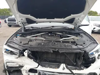 2021 BMW X6 xDrive40i with VIN 5UXCY6C00M9F88215, listed as a IAAI auction lot 41646498 with 43,587 mi miles. Bid and sale history available at carsss.com. Image 10.