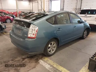 2006 Toyota Prius with VIN JTDKB20U463129691, listed as a IAAI auction lot 40922316 with 301,945 mi miles. Bid and sale history available at carsss.com. Image 4.