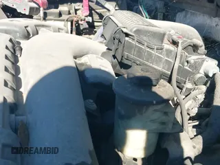 2007 Ford F-150 XL с VIN 1FTPX12V27KD33405, выставлен на аукционе IAAI как лот 43326917 с пробегом 291 896 миль миль и . История ставок и продаж доступна на DreamBid. Изображение 16.