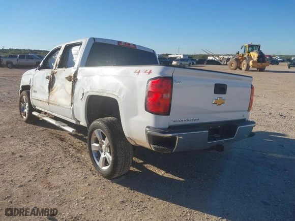 2016 Chevrolet Silverado 1500 LT with VIN 3GCUKREC8GG112179, listed as a IAAI auction lot 40848430 with 215,739 mi miles. Bid and sale history available at carsss.com. Image 3.