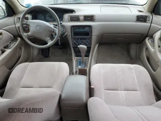 1997 Toyota Camry LE z VIN 4T1BG22K3VU819353, wystawiony jako Copart lot #58141275 z przebiegiem 32 935 mil mil oraz Czysty tytuł • Clean title. Historia ofert i sprzedaży dostępna na DreamBid. Obrazek 8.