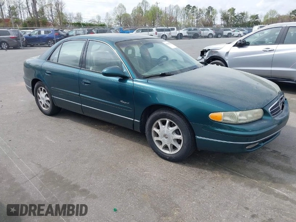1998 Buick Regal LS with VIN 2G4WB52K3W1448533, listed as a IAAI auction lot 41930225 with 209,084 mi miles. Bid and sale history available at carsss.com. Image 1.