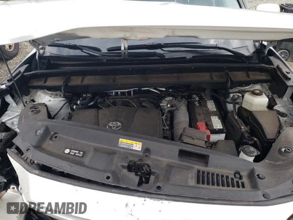 2022 Toyota Highlander L z VIN 5TDCZRBH1NS216485, wystawiony jako Copart lot #64766914 z przebiegiem 33 579 mil mil oraz Szkoda całkowita • Salvage title. Historia ofert i sprzedaży dostępna na DreamBid. Obrazek 13.