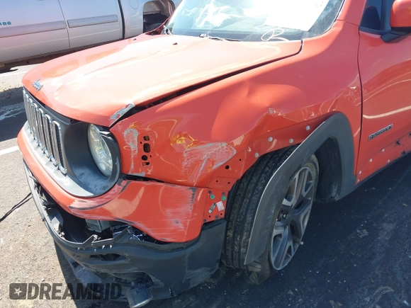2017 Jeep Renegade Latitude z VIN ZACCJABB4HPG33377, wystawiony jako IAAI lot #41967663 z przebiegiem 141 201 mil mil oraz . Historia ofert i sprzedaży dostępna na DreamBid. Obrazek 16.