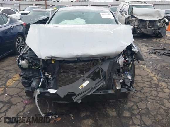 2014 Chrysler 200 LX z VIN 1C3CCBAB3EN207979, wystawiony jako IAAI lot #40997988 z przebiegiem 120 198 mil mil oraz . Historia ofert i sprzedaży dostępna na DreamBid. Obrazek 6.
