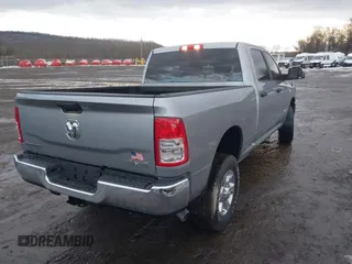 2022 Ram 2500 Big Horn with VIN 3C6UR5DL8NG399033, listed as a IAAI auction lot 41582671 with 19,137 mi miles. Bid and sale history available at carsss.com. Image 4.
