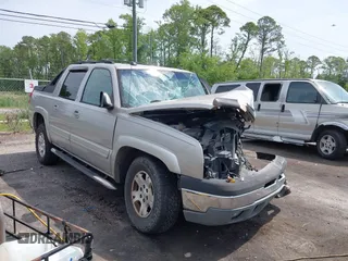 2005 Chevrolet Avalanche Z66 z VIN 3GNEC12Z05G231960, wystawiony jako IAAI lot #42198445 z przebiegiem 225 245 mil mil oraz . Historia ofert i sprzedaży dostępna na DreamBid. Obrazek 1.