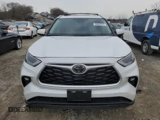 2024 Toyota Highlander LE z VIN 5TDKDRBH2RS542778, wystawiony jako Copart lot #45552575 z przebiegiem 16 554 mil mil oraz Szkoda całkowita • Salvage title. Historia ofert i sprzedaży dostępna na DreamBid. Obrazek 5.